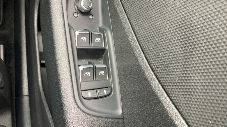 Audi Q2 35 TFSI Sport 5dr S Tronic Petrol Estate